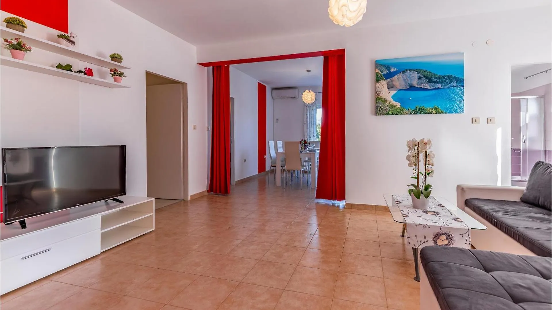 Nice Home In Sisan With Kitchen 0*,
