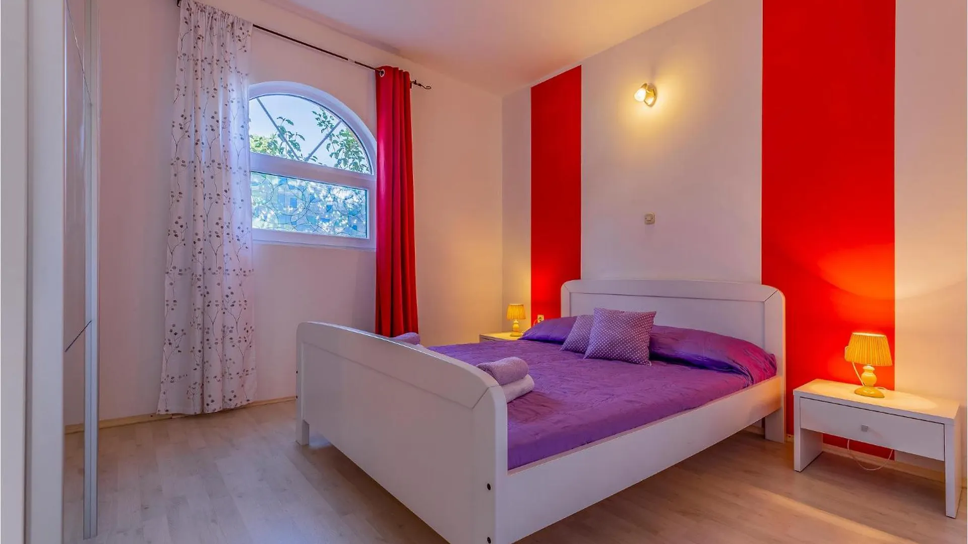Nice Home In Sisan With Kitchen Holiday home