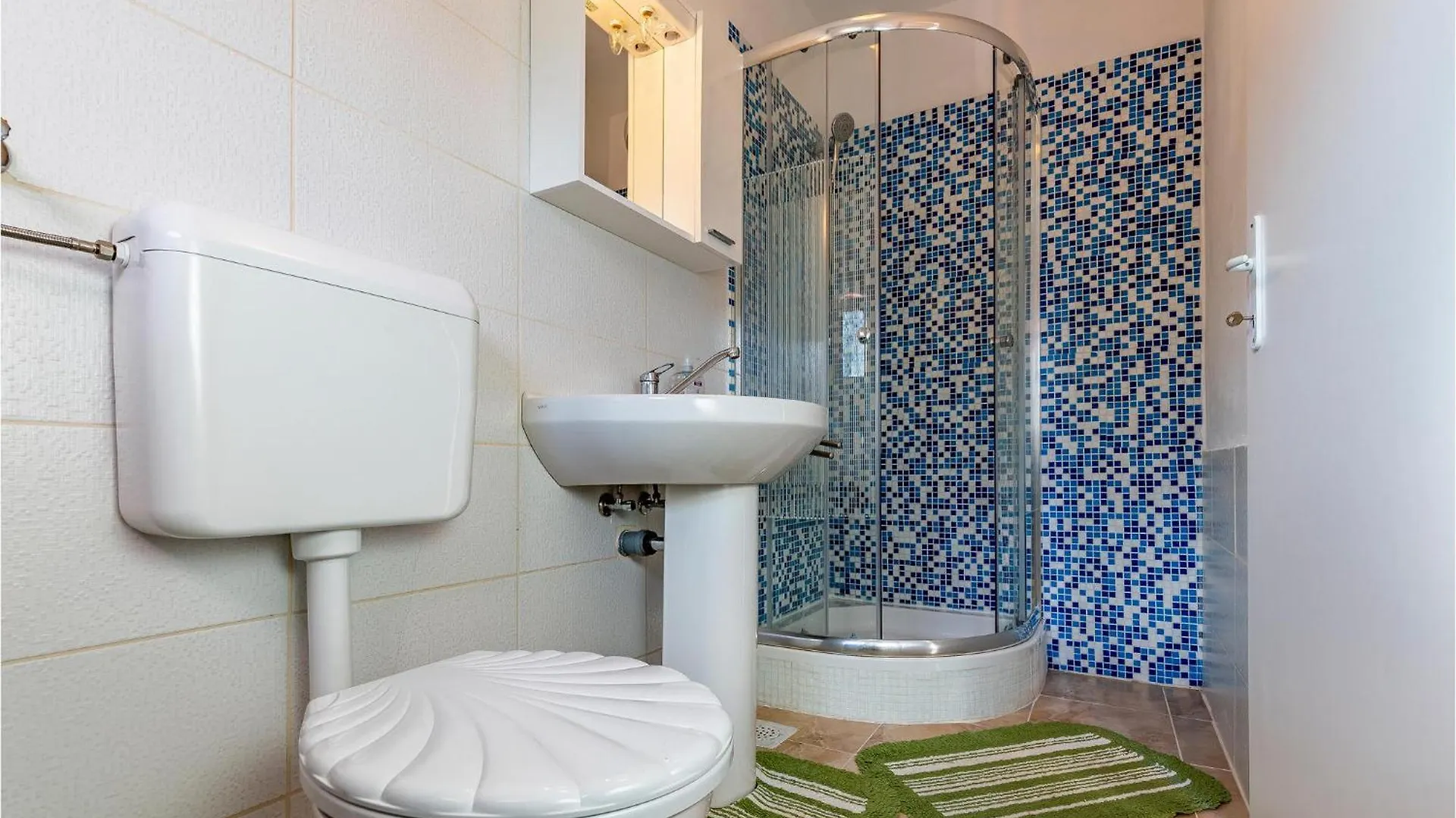 Nice Home In Sisan With Kitchen Croatia